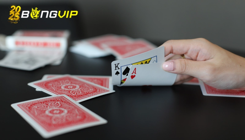 Liêng Khám phá cấu trúc bộ bài và cách xếp bài liêng